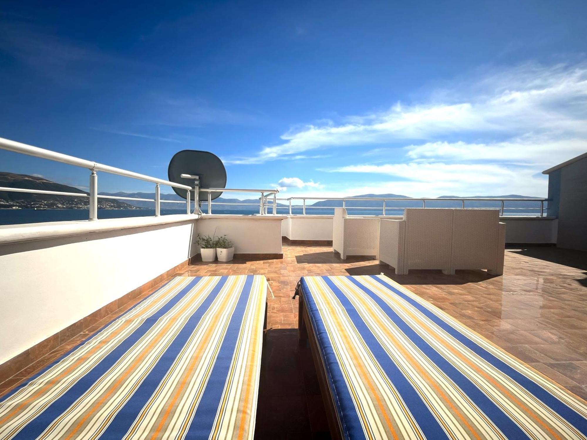 Sky & Sea Viewing